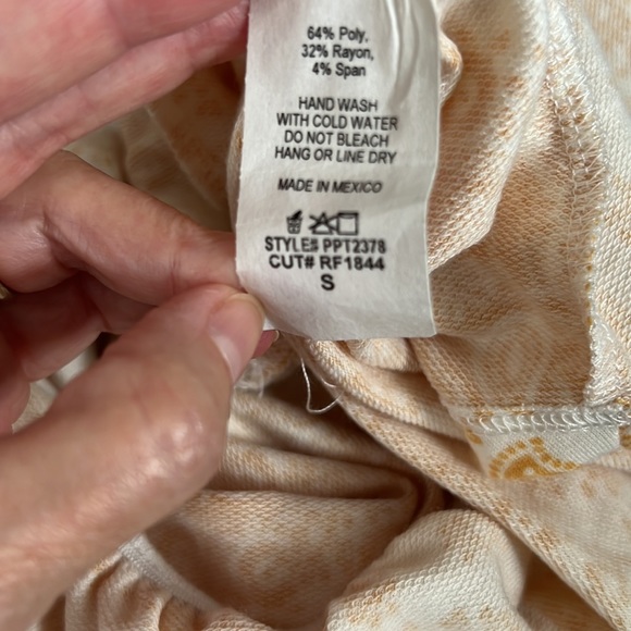 Tank top by Perfect Peach - Picture 6 of 6